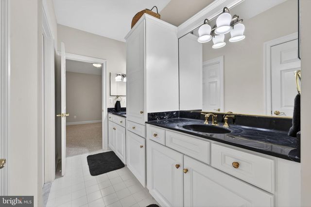 35047 SNICKERSVILLE TPKE, Round Hill, VA 20141