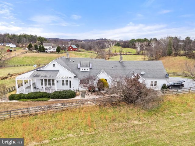 35047 SNICKERSVILLE TPKE, Round Hill, VA 20141