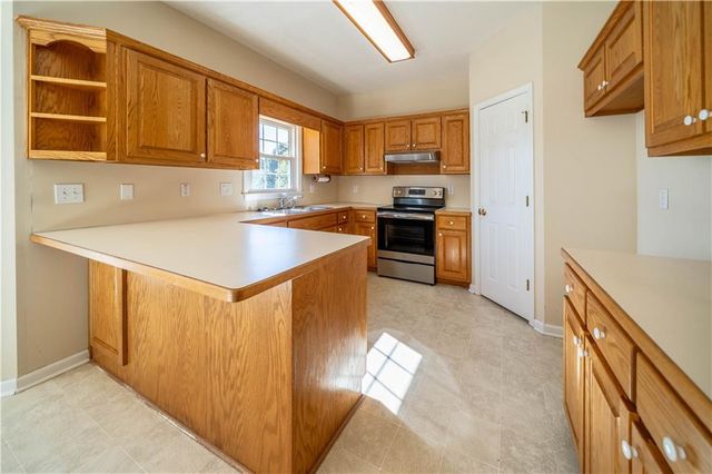 22 Churchill Downs NE, Cartersville, GA 30121