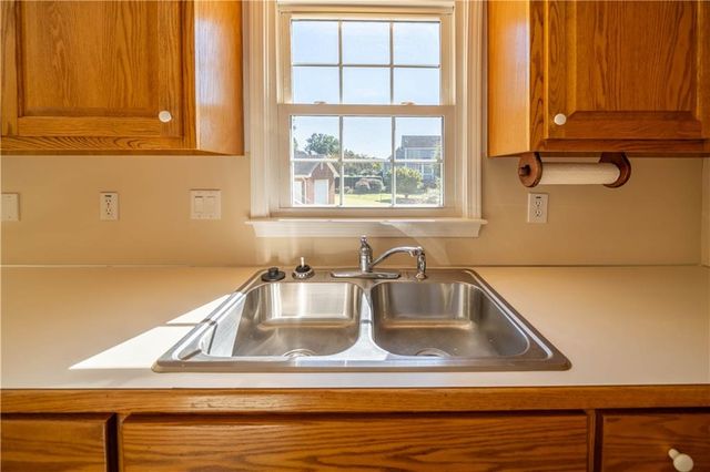 22 Churchill Downs NE, Cartersville, GA 30121