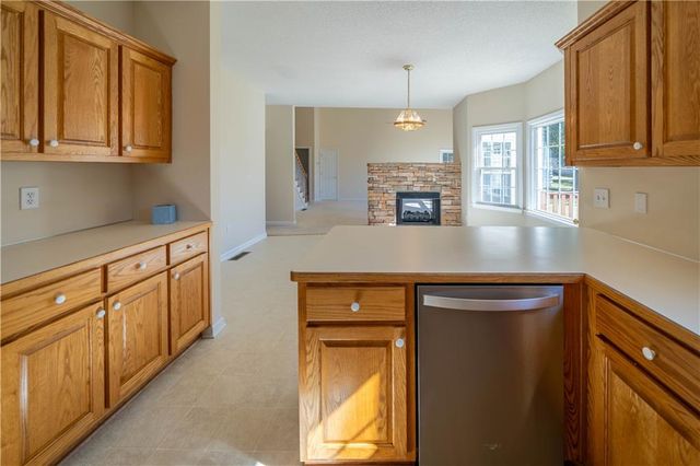 22 Churchill Downs NE, Cartersville, GA 30121