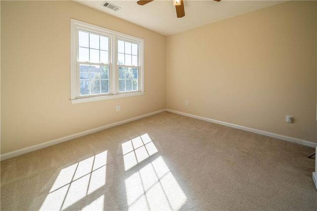 22 Churchill Downs NE, Cartersville, GA 30121