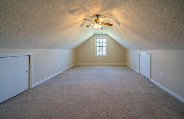 22 Churchill Downs NE, Cartersville, GA 30121