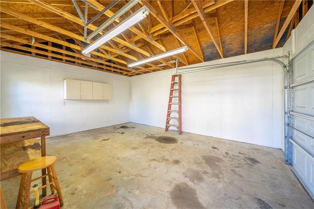 22 Churchill Downs NE, Cartersville, GA 30121