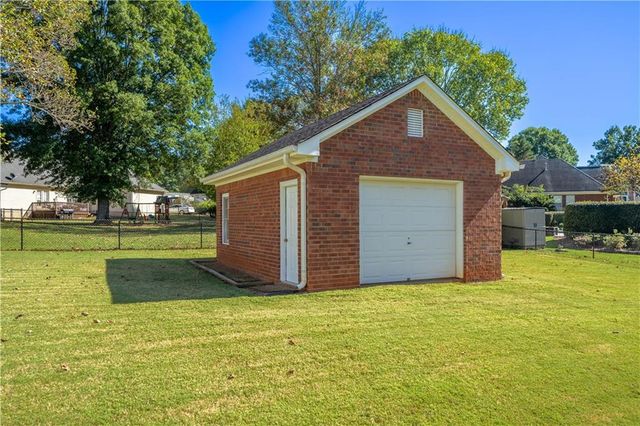 22 Churchill Downs NE, Cartersville, GA 30121