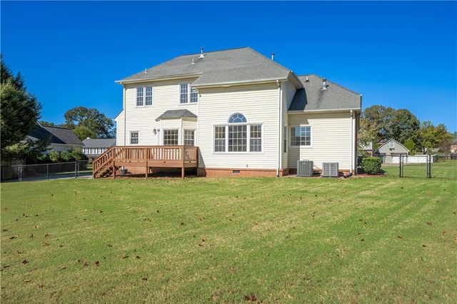 22 Churchill Downs NE, Cartersville, GA 30121