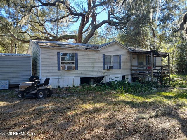 136 POWER LINE Road, Melrose, FL 32666