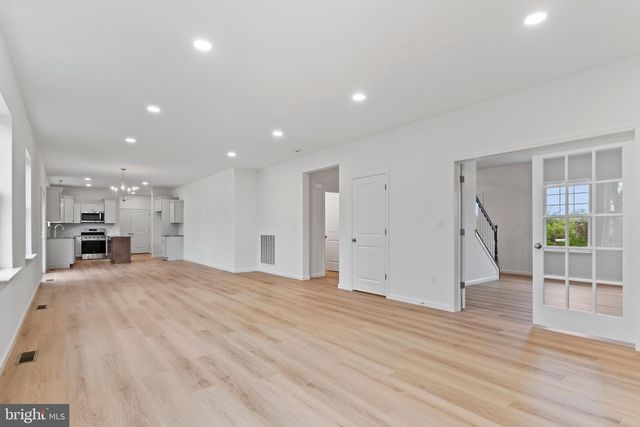 101 WOLFE CIR, Harrisburg, PA 17112