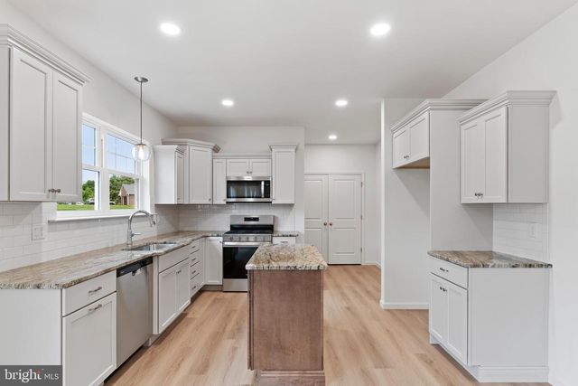 101 WOLFE CIR, Harrisburg, PA 17112