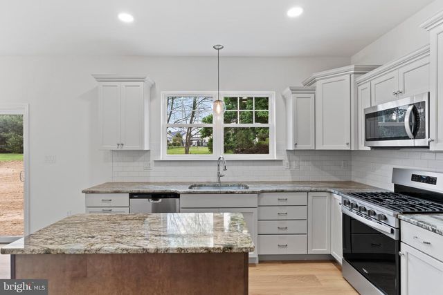 101 WOLFE CIR, Harrisburg, PA 17112