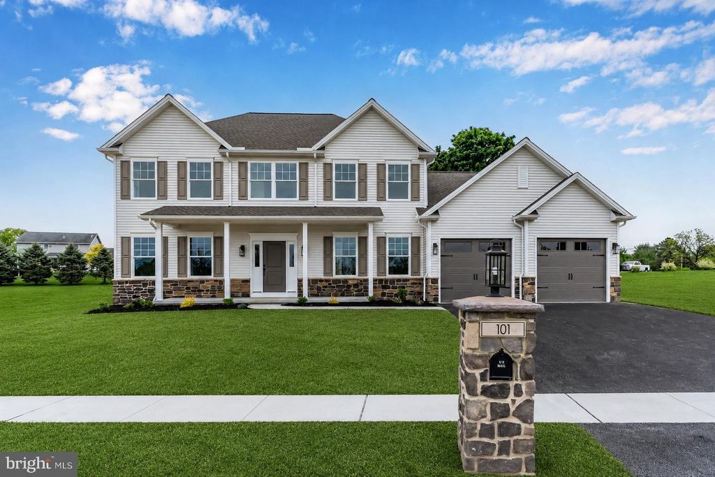 101 WOLFE CIR, Harrisburg, PA 17112