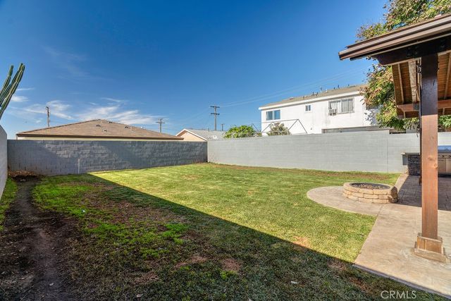 231 California, La Habra, CA 90631