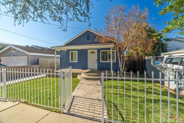 231 California, La Habra, CA 90631