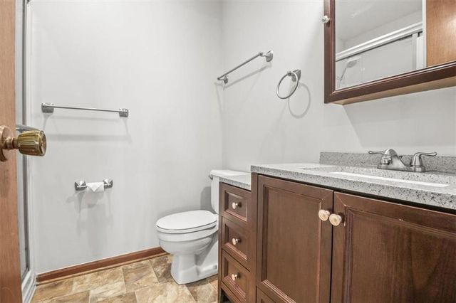 213 SE RIDGEVIEW Drive, Lee's Summit, MO 64063