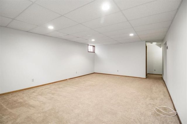 213 SE RIDGEVIEW Drive, Lee's Summit, MO 64063