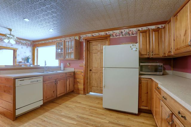 1945 Saint Clair Blvd Boulevard, Algonac, MI 48001