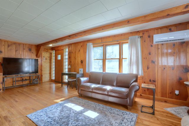 1945 Saint Clair Blvd Boulevard, Algonac, MI 48001