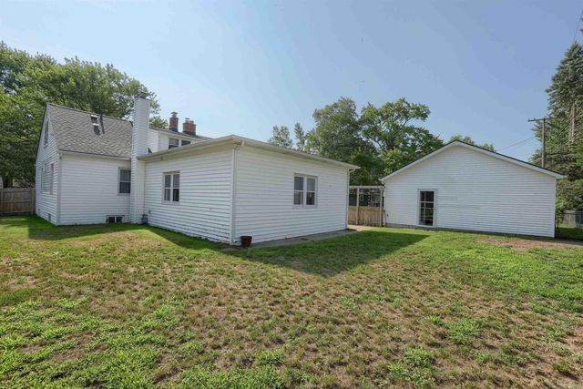 1945 Saint Clair Blvd Boulevard, Algonac, MI 48001