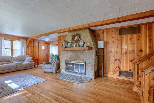 1945 Saint Clair Blvd Boulevard, Algonac, MI 48001