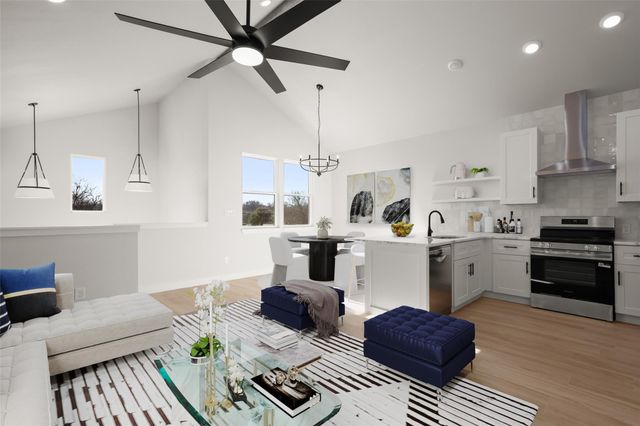 306 S Avenue P Ave B, Marble Falls, TX 78654