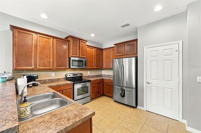 8624 LAKE FRONT COURT, Punta Gorda, FL 33950