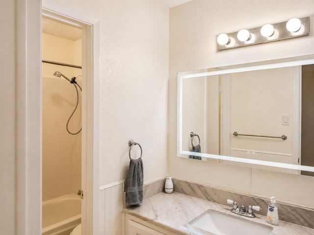 2013 Via Sonoma, Carrollton, TX 75006