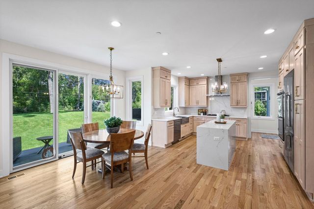 1760 Chris Court, Deerfield, IL 60015