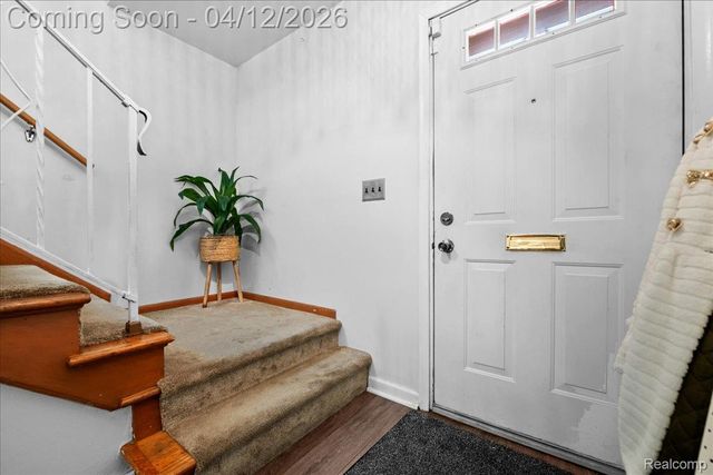 6716 Rosedale Boulevard, Allen Park, MI 48101