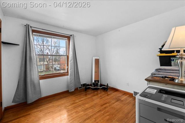 6716 Rosedale Boulevard, Allen Park, MI 48101