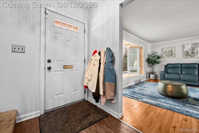 6716 Rosedale Boulevard, Allen Park, MI 48101