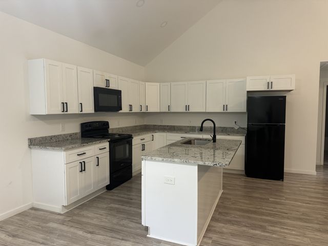 2065 Collier Rd, Lewisburg, TN 37091
