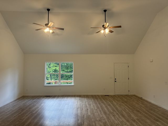 2065 Collier Rd, Lewisburg, TN 37091
