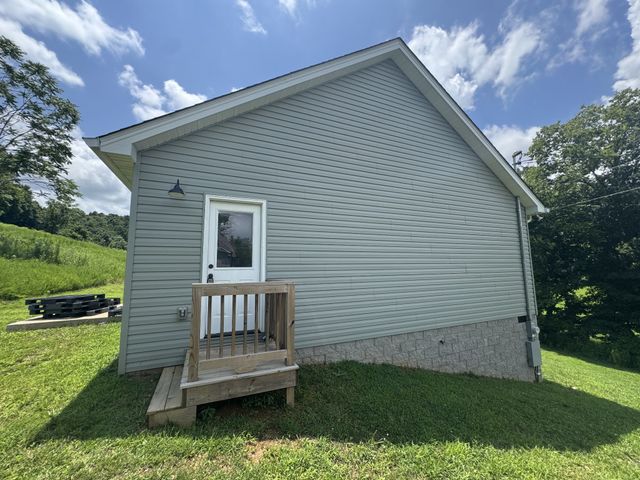 2065 Collier Rd, Lewisburg, TN 37091
