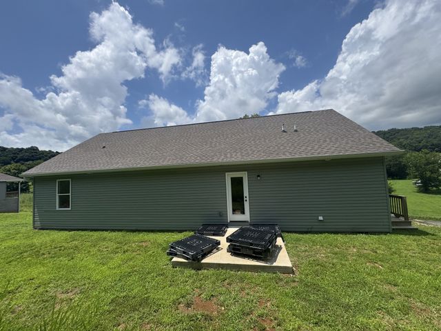 2065 Collier Rd, Lewisburg, TN 37091