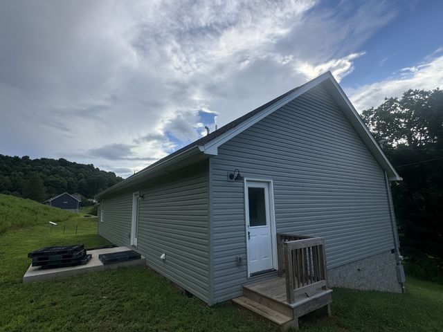 2065 Collier Rd, Lewisburg, TN 37091