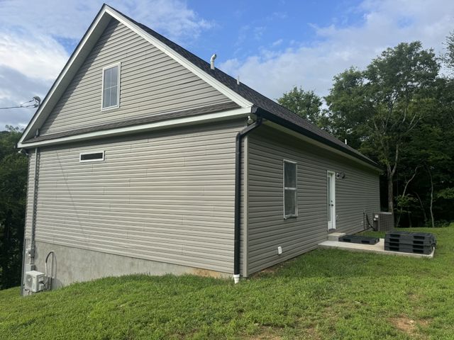 2065 Collier Rd, Lewisburg, TN 37091