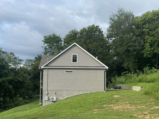 2065 Collier Rd, Lewisburg, TN 37091