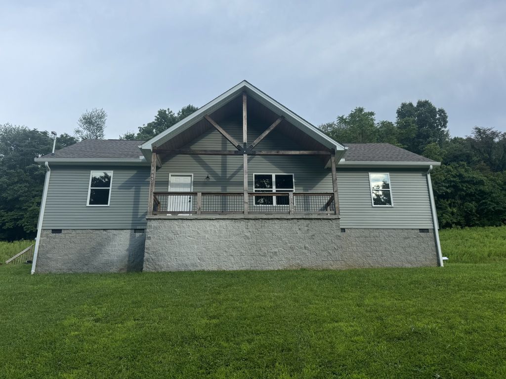 2065 Collier Rd, Lewisburg, TN 37091
