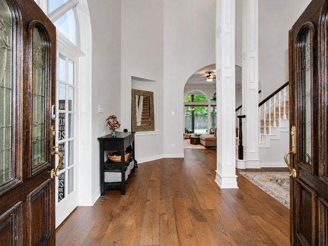 110 Capstone Circle, The Woodlands, TX 77381
