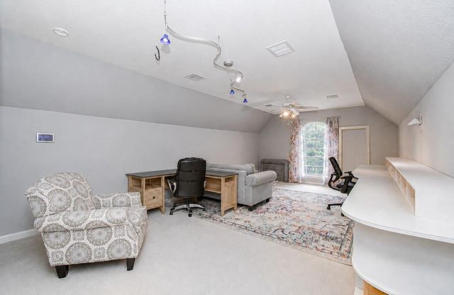 110 Capstone Circle, The Woodlands, TX 77381