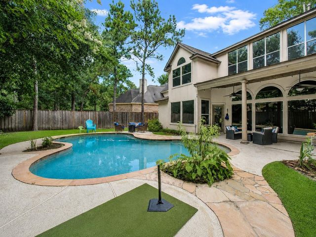 110 Capstone Circle, The Woodlands, TX 77381