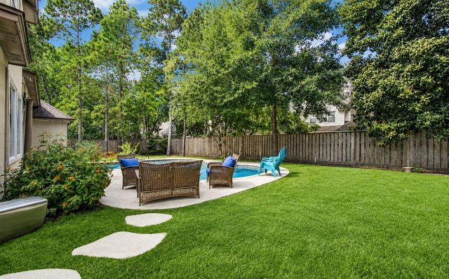 110 Capstone Circle, The Woodlands, TX 77381