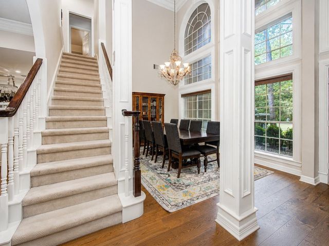 110 Capstone Circle, The Woodlands, TX 77381