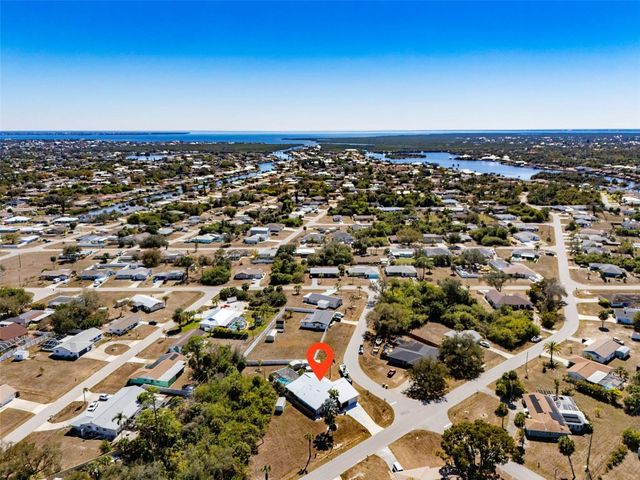 643 BLUE LANE NW, Port Charlotte, FL 33952