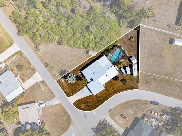 643 BLUE LANE NW, Port Charlotte, FL 33952