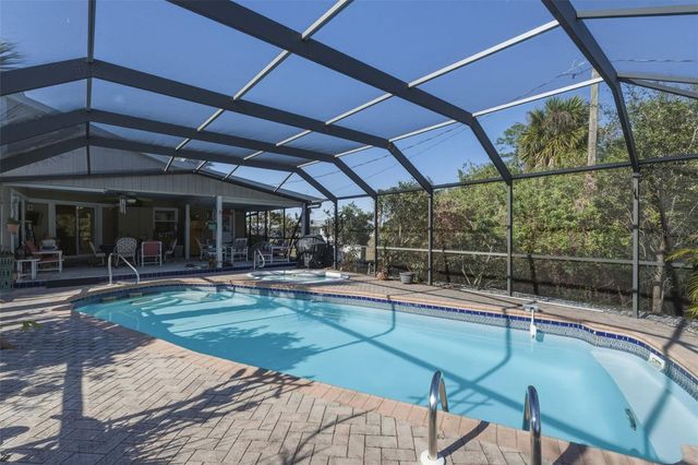 643 BLUE LANE NW, Port Charlotte, FL 33952