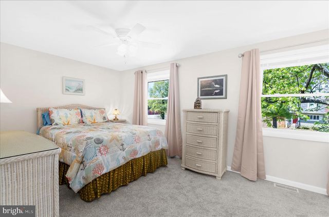 137 ARUNDEL RD, Pasadena, MD 21122