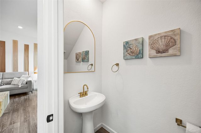 35425 Woodtrace Circle, Pinehurst, TX 77362