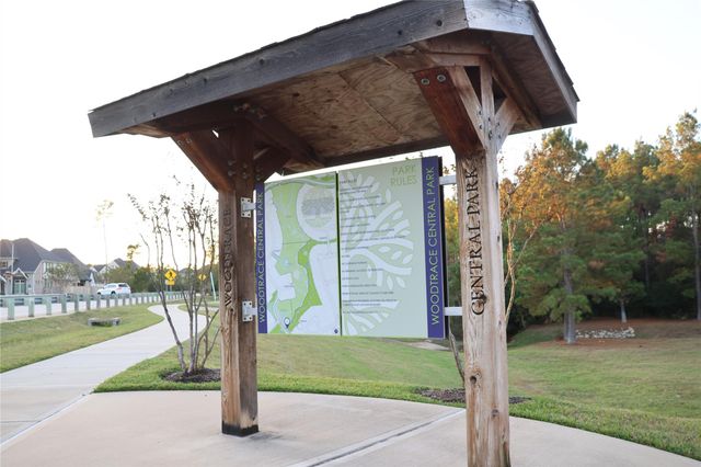 35425 Woodtrace Circle, Pinehurst, TX 77362