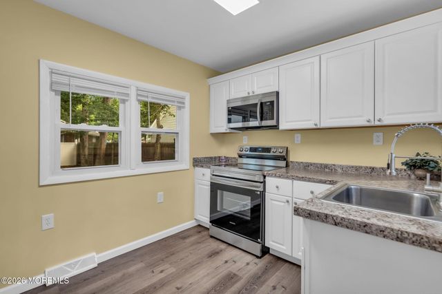 250 Station Drive, Forked River, NJ 08731